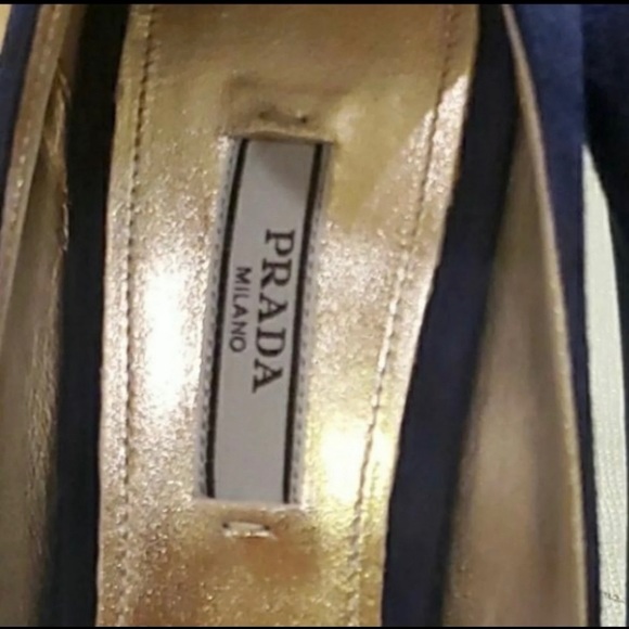 Prada heels - Picture 4 of 4
